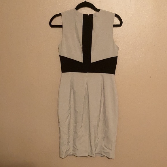 **FREE SHIPPING** Calvin Klein Dress - Picture 3 of 5